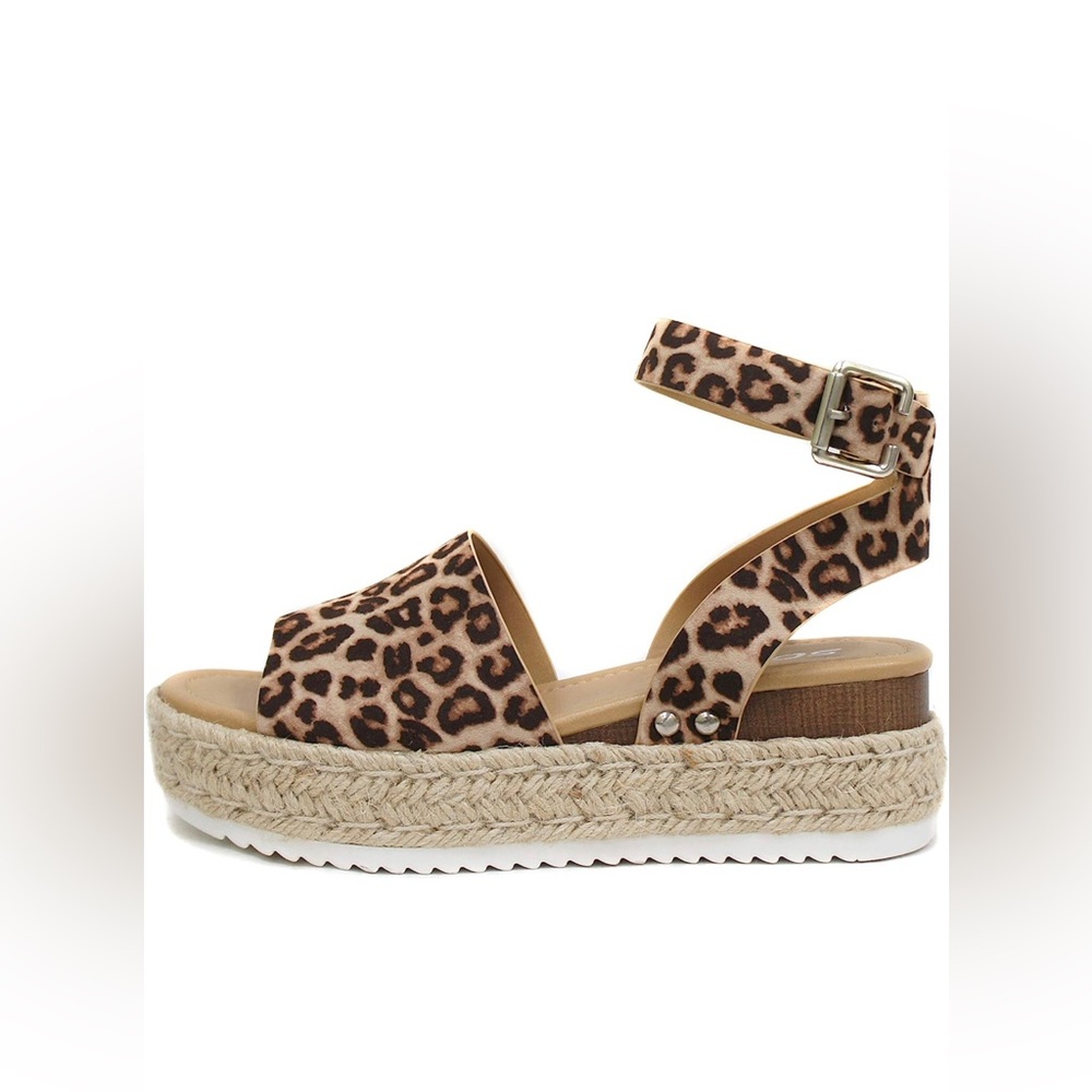 Size 6 1/2 cheetah print sandals!
